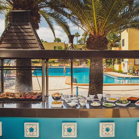 Atlantic Garden Mate 아파트